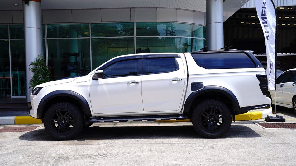 MAXLINER- Venture Canopy 2 tone for Isuzu D-Max and Mazda BT50, Electric Side Windows Black roof