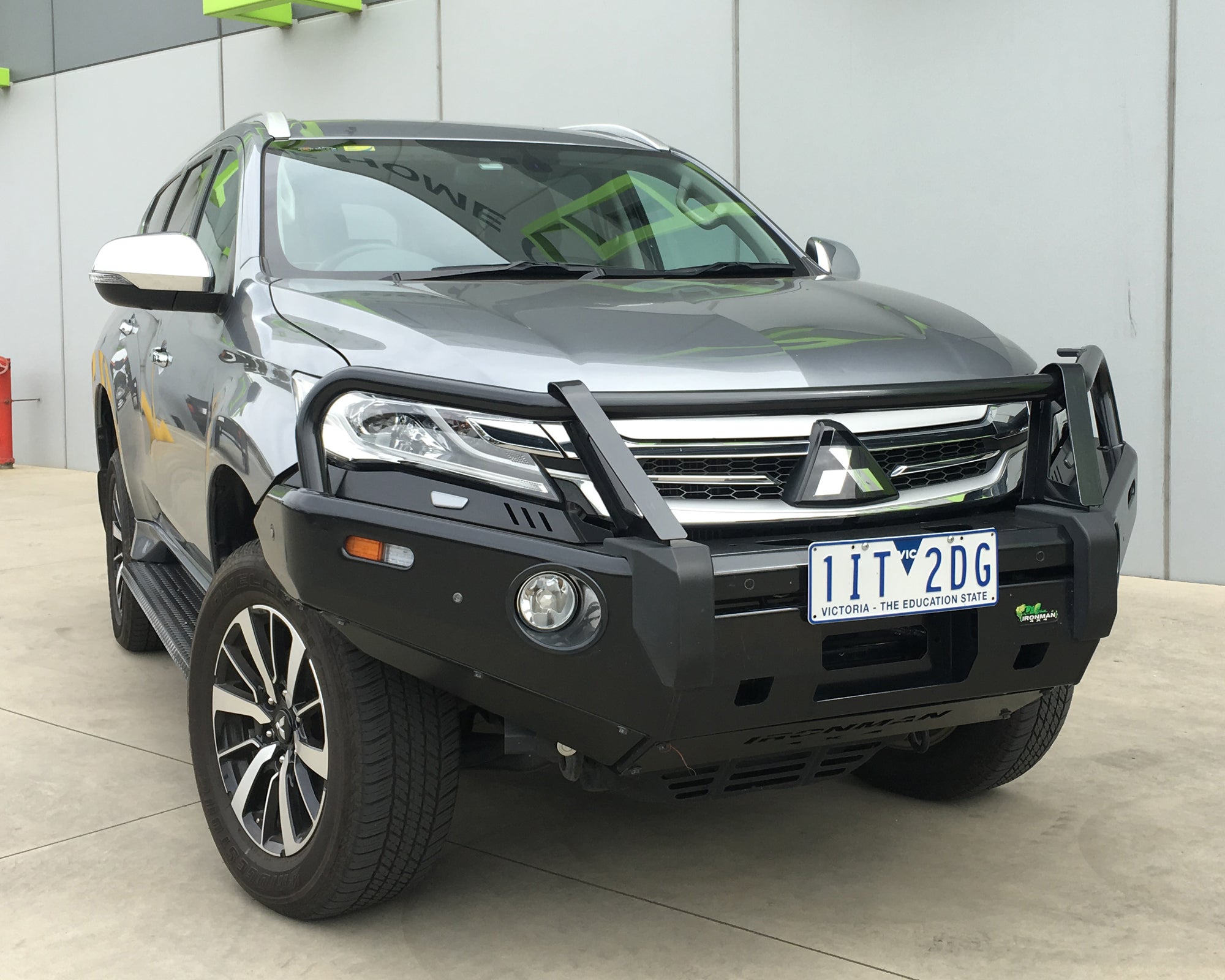 Deluxe Bull Bar – Bars N Racks