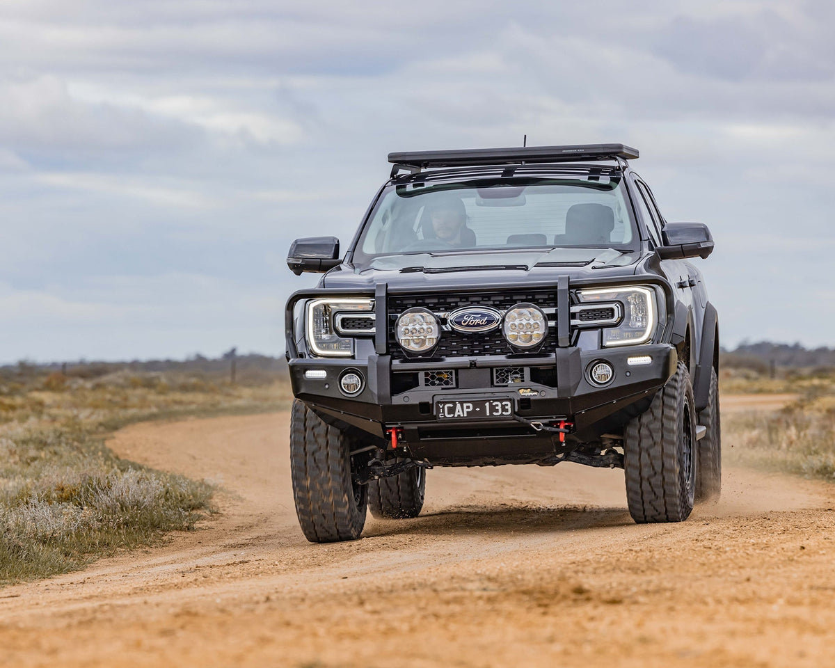(BBCD110) DELUXE BULL BAR – Bars N Racks
