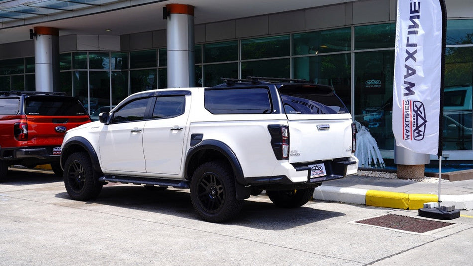 MaxLiner Venture Canopy for Isuzu D-Max & Mazda BT50 DBC - Electric Side Windows - 2-Tone-Color version with a black roof