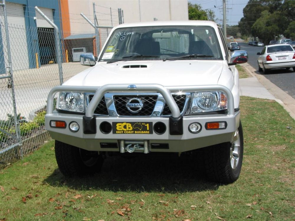 Nissan Patrol Gu Y61 Winch Bullbar With Bumper Lights (10/04 To 04/16)