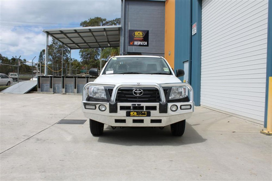 Toyota Hilux Bullbar With Bumper Lights (09/11 To 06/15)