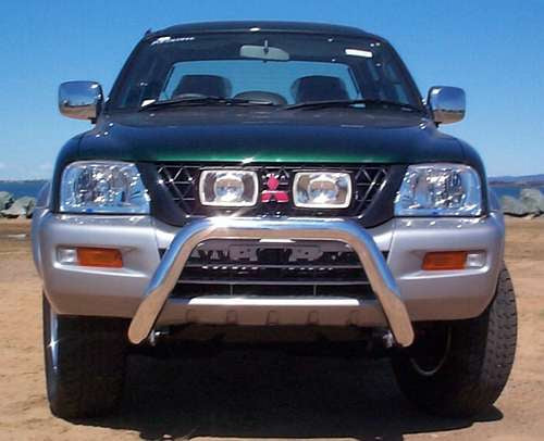 Mitsubishi Triton Mk Nudge Bar (07/01 To 03/03)