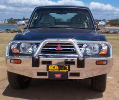 Mitsubishi Pajero Np Bullbar Winch Compatible (11/02 To 10/06)