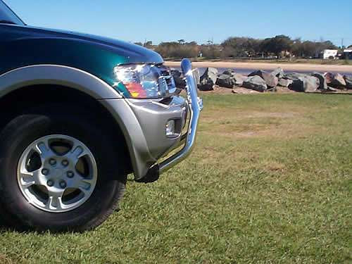 Mitsubishi Pajero Nm Nudge Bar - Series 2 (05/00 To 10/02)